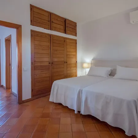 Dom Pedro Aparthotel