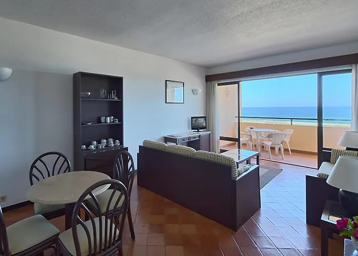 Dom Pedro Lägenhetshotell