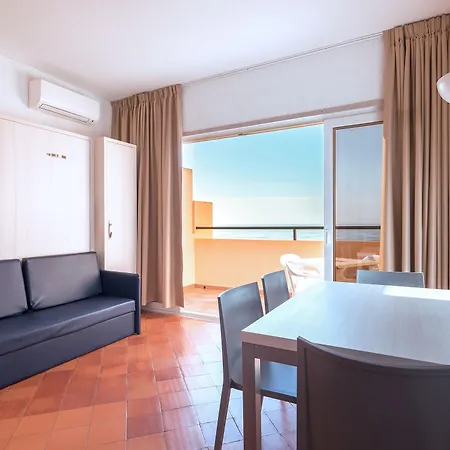 Aparthotel Dom Pedro
