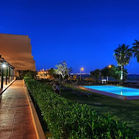 Dom Pedro Aparthotel