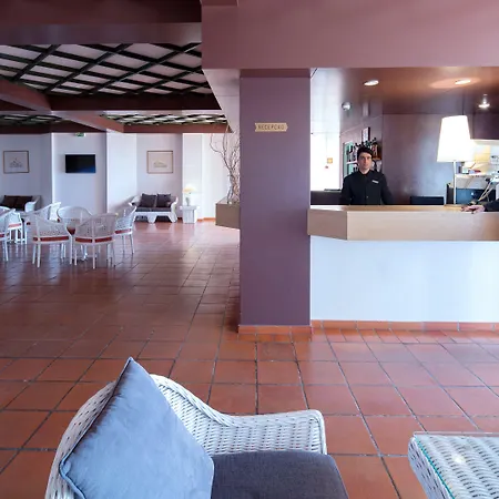 Lägenhetshotell Dom Pedro 3*