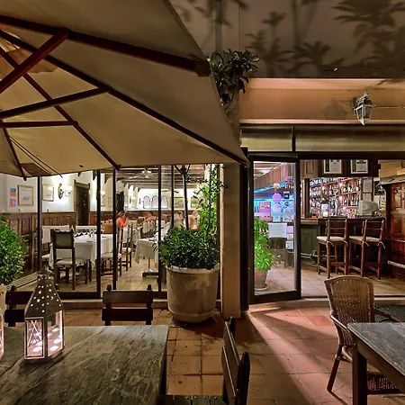 Lägenhetshotell Dom Pedro Lagos