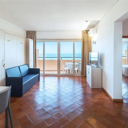 Meia Praia Lagos - Beach Club Apartments 3* Lagos