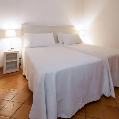Aparthotel Meia Praia Lagos - Beach Club Apartments