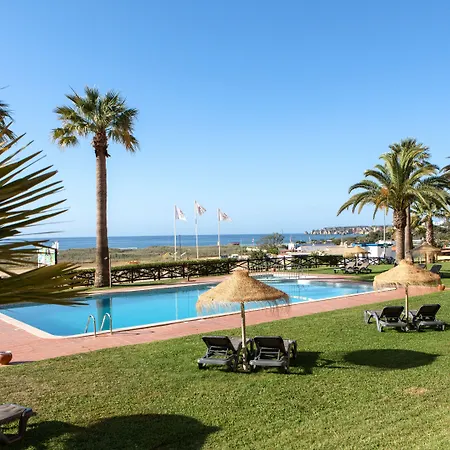 Meia Praia Lagos - Beach Club Apartments 3*