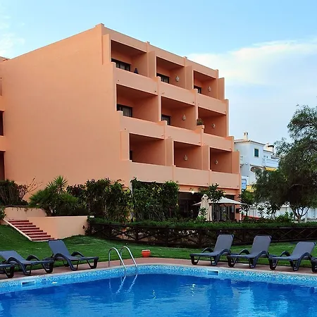 Meia Praia Lagos - Beach Club Apartments 3* Lagos