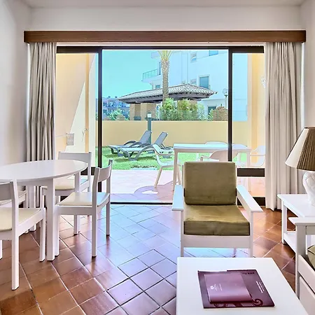 Meia Praia Lagos - Beach Club Apartments
