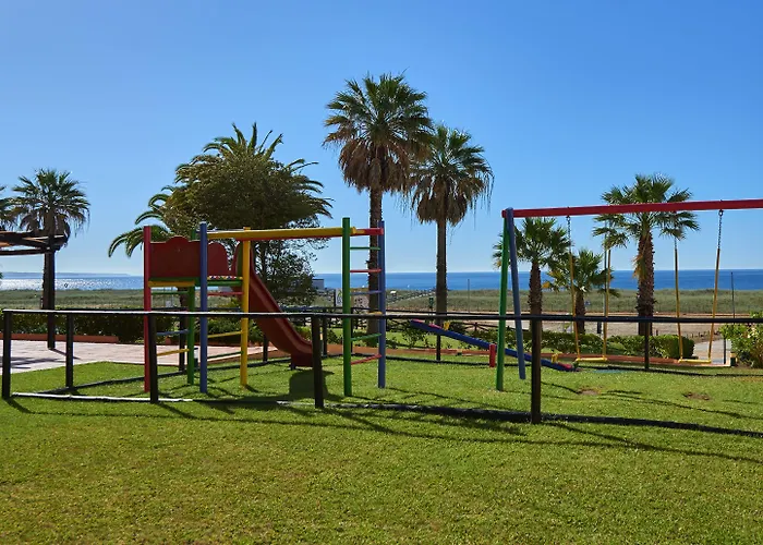 Dom Pedro Aparthotel 3*